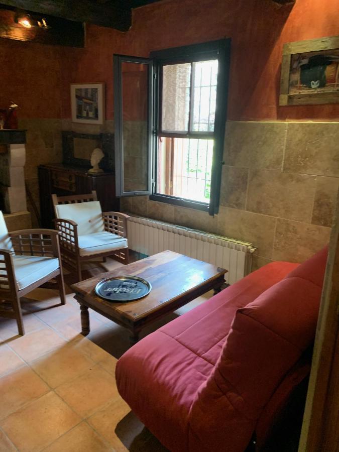 La Maison Sur La Place Aigues-Mortes Exteriör bild